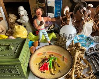 Pabst, Vintage Sewing, Jim Beam, Syroco, Homco, Vintage Frogs, Nautical, Popeye