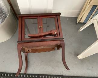 Needs help a few screws