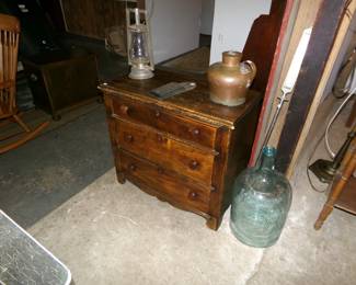 3-Drawer Pine Dresser