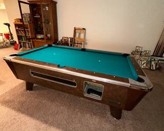 Valley Pool Table Vintage (Great Shape)