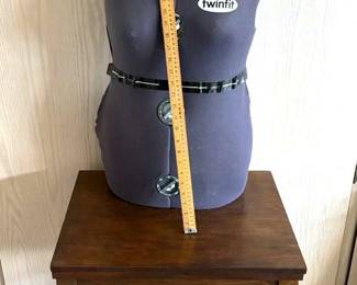 Small Sewing Tbl w Dress Form