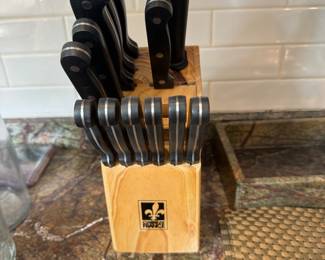 Cuisine De France High Carbon Stainless Steel Knives (1 piece missing)