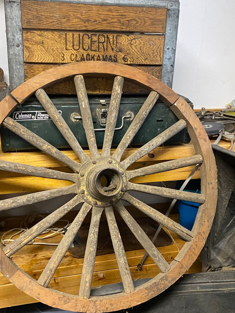 Wooden Wagon Wheel