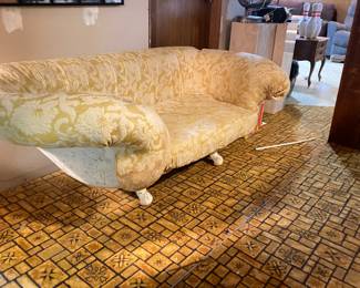 Couch made from an antique cast metal bathtub