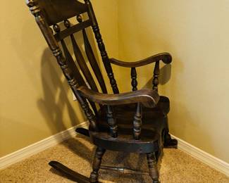 Vintage Wooden Rocking Chair - Traditional Design with Sturdy Construction