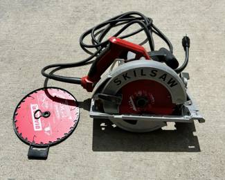 Skilsaw Sidewinder Circular Saw with Diablo Blade