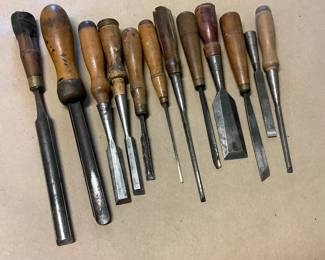 12 Antique Chisels Various Makers Inc Hibbard Spencer Bartlett Co 1855, England, Buck Bros, Stanley from 80 year old client's grandfather
