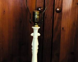 Vintage Alacite Aladdin Electric Lamp w/ finial