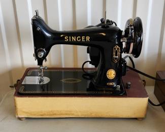 1954 SINGER Model 99K Sewing Machine