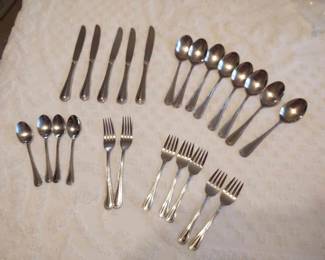 Retroneu Flatware