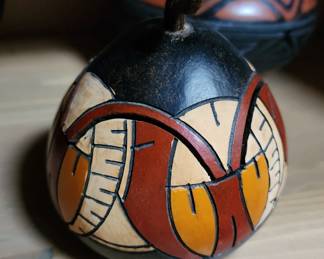 Peruvian Carved Gourd Calabash sugar bowl / Trinket dish