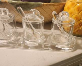 Condiment Set 3 clear acrylic Covered Jars Spoons Tray