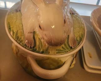 Bunny Lidded Casserole Dish