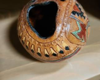 Native American Navajo Pottery Small Seed Pot with Bear Claw Design
