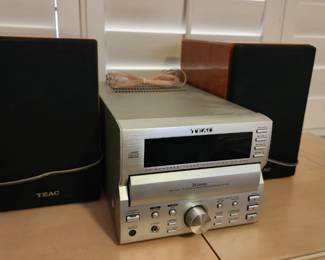 TEAC MC-D90 3-CD Player Micro-System 