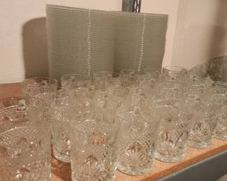 Cristal D'Arques Durand Luminarc Antique Clear Pressed Glass Mugs & Plates