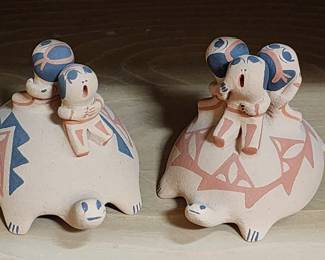 Turtle  Children Storyteller Jemez Pueblo Vintage  signed by Donna Sando