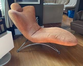 Ultrasuede Chaise Lounge in the style of Jane Worthington 