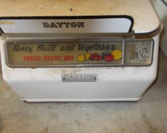 Vintage Dayton grocery scale