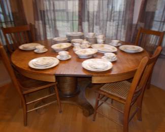 Oak table and 2 sets of 2 chairs