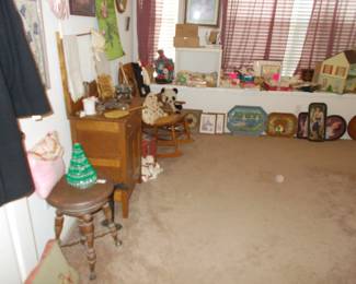 The "antique and vintage" room