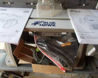 Blue Hawk router and table   like new