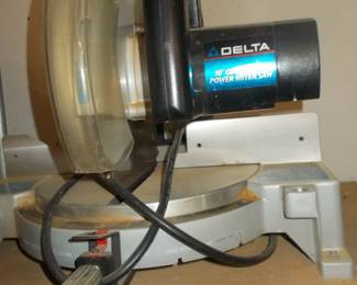 Miter saw    works