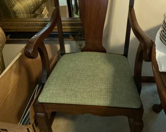 Captain’s chair to dining room table 