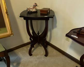 Small square footed table - excellent condition - also duck & small box 