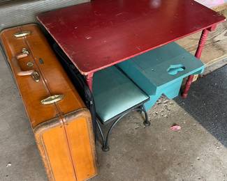 Vintage Samsonite luggage; large selection of small furniture pieces.