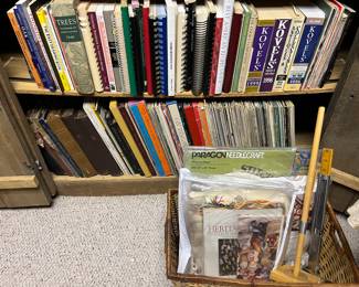 Hundreds of books, including many on collectibles; selection of vinyl LPs.