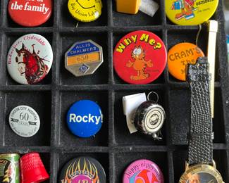 Small sampling of vintage buttons/pinbacks.