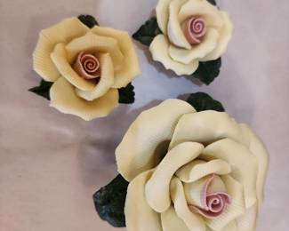 PORCELAIN ROSES