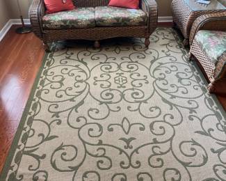 #11	Safavieh Outdoor Green/Cream rug. 7"x9.5"	 $ 18.00 																						