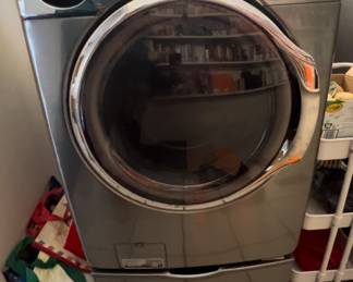 #111	Samsung Pedestal Washer and Dryer	 $ 600.00 																							