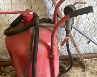 Pneumatic sand blaster