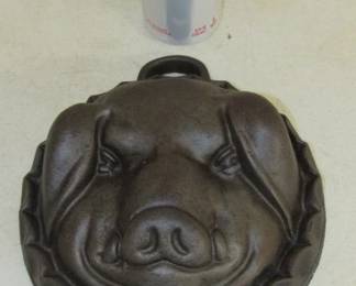 9" Cast Iron Pig Mold