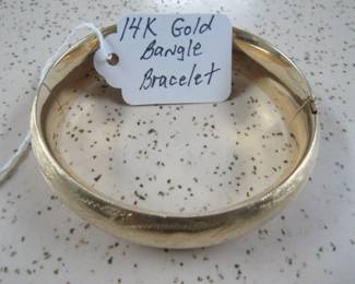14K Gold Bangle Bracelet