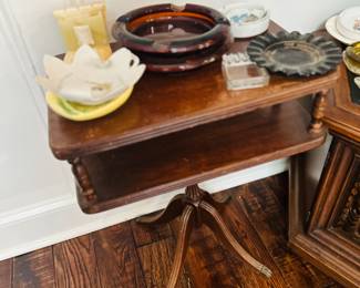 Ash tray Collection, Many Vintage Venues and Ad Pieces