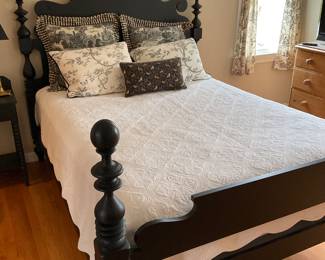 ETHAN ALLEN QUEEN BED