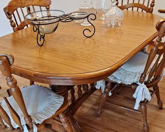 Oak Dining Table with 12" Leaf and includes 4 chairs; Elegant Glass Pieces; Chip & Dip Glass & Metal Set