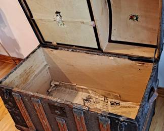 Antique Barrel or Hump Back Trunk Interior