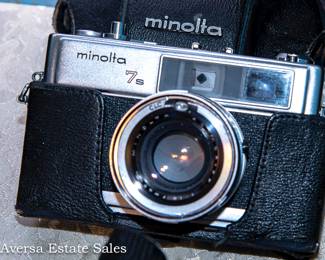 Vintage Cameras - Minolta