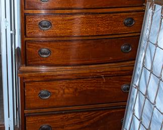 Mid Century Chest of Drawers