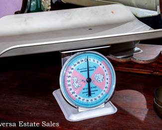 Vintage Baby Scale