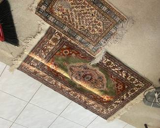 Oriental rugs small appear to be hand tied 