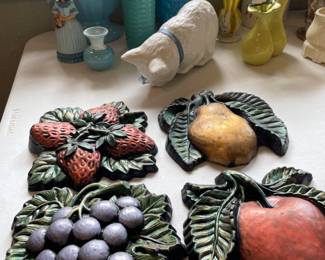 Hand painted plaster wall fruit set $20