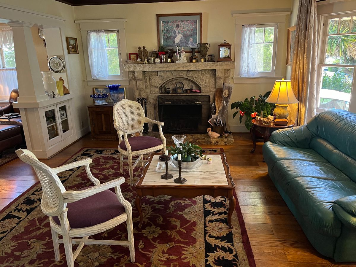 Full House Vintage Estate Sale in Larchmont starts on 5/2/2024