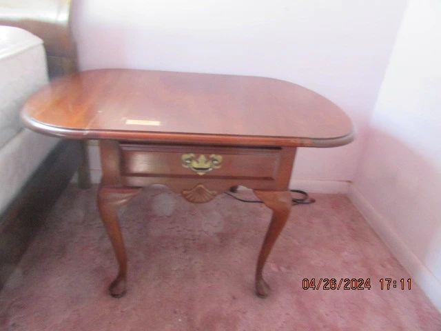 vintage end table w fold down sides