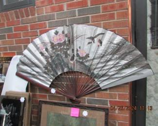 oriental flower and bird fan w mahogany